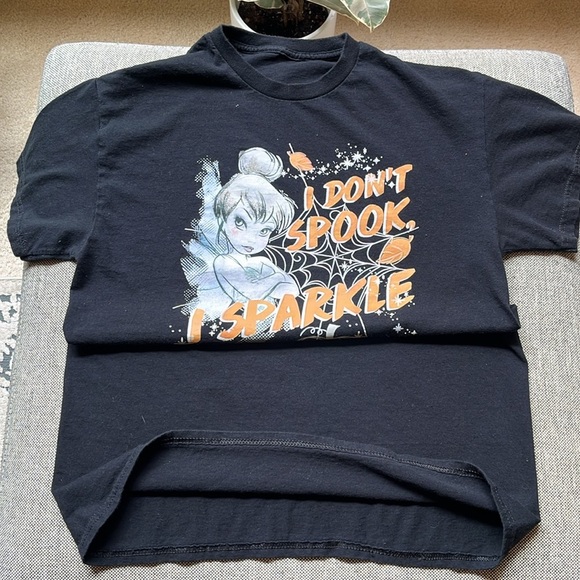 🎃 Disney Tinkerbell graphic tee, Size: Large ✨ - Picture 9 of 9